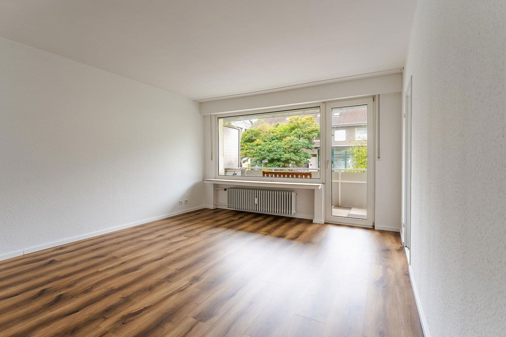 Prodej bytu 1+1 34 m², Buschstraße 7, Meerbusch, Severní Porýní-Vestfálsko Prodej bytu 1+1 34 m², Buschstraße 7, Meerbusch, Severní Porýní-Vestfálsko