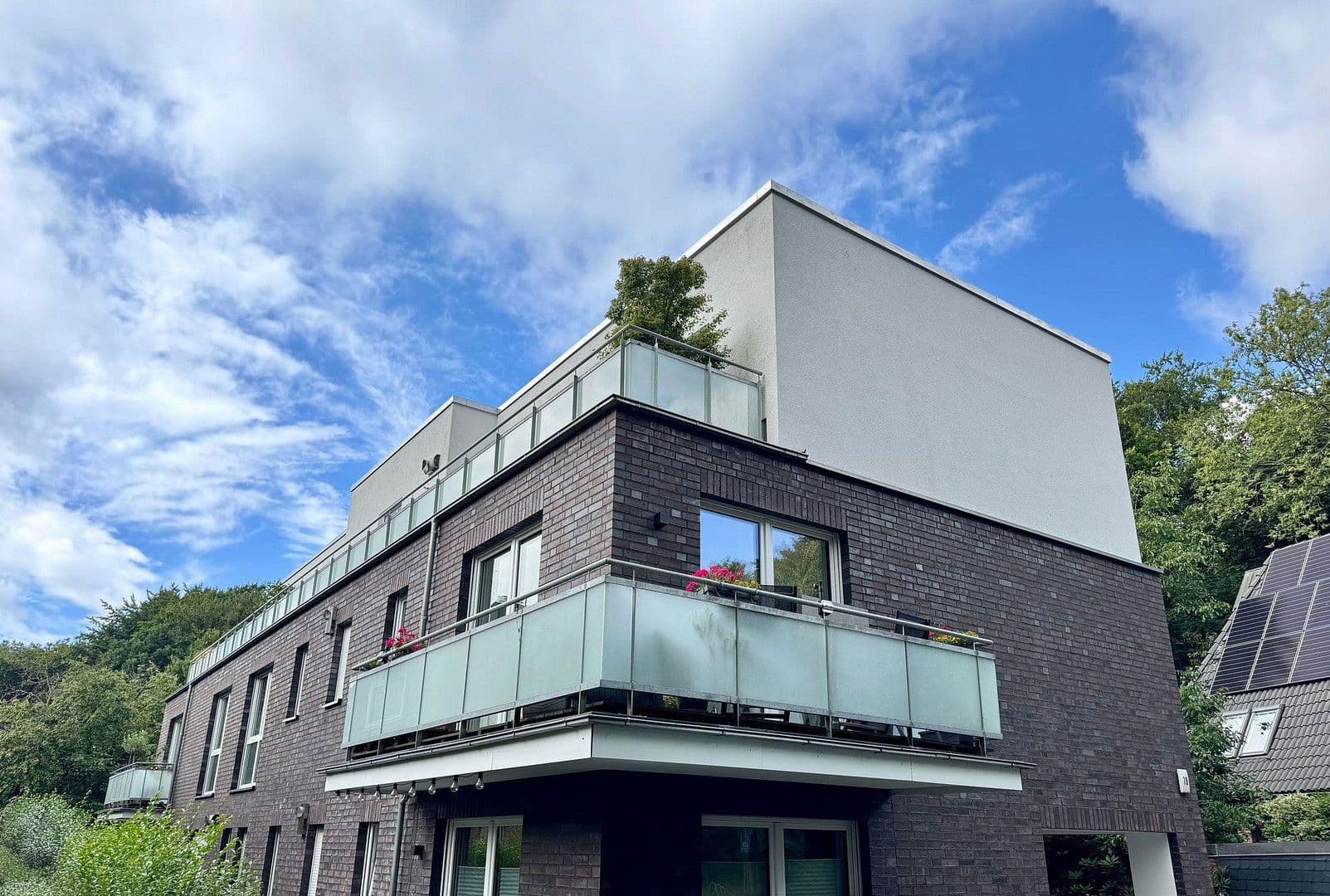 Pronájem bytu 5+kk 161 m², Ochsenzollerstr.79, Norderstedt, Šlesvicko-Holštýnsko Pronájem bytu 5+kk 161 m², Ochsenzollerstr.79, Norderstedt, Šlesvicko-Holštýnsko