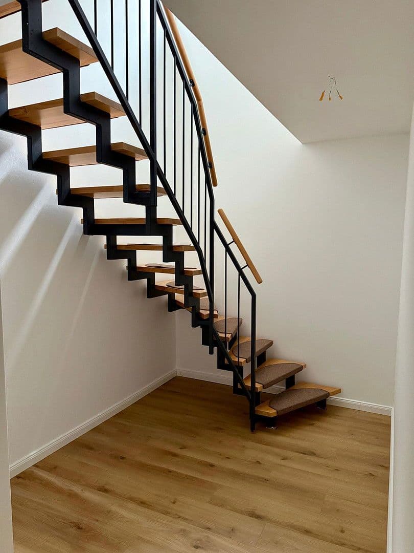 Pronájem bytu 5+kk 161 m², Ochsenzollerstr.79, Norderstedt, Šlesvicko-Holštýnsko Pronájem bytu 5+kk 161 m², Ochsenzollerstr.79, Norderstedt, Šlesvicko-Holštýnsko