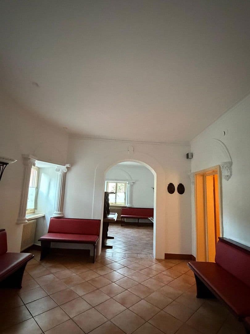 Pronájem nebytového prostoru 137 m², Dobler Str.14, Bad Herrenalb, Bádensko-Württembersko Pronájem nebytového prostoru 137 m², Dobler Str.14, Bad Herrenalb, Bádensko-Württembersko