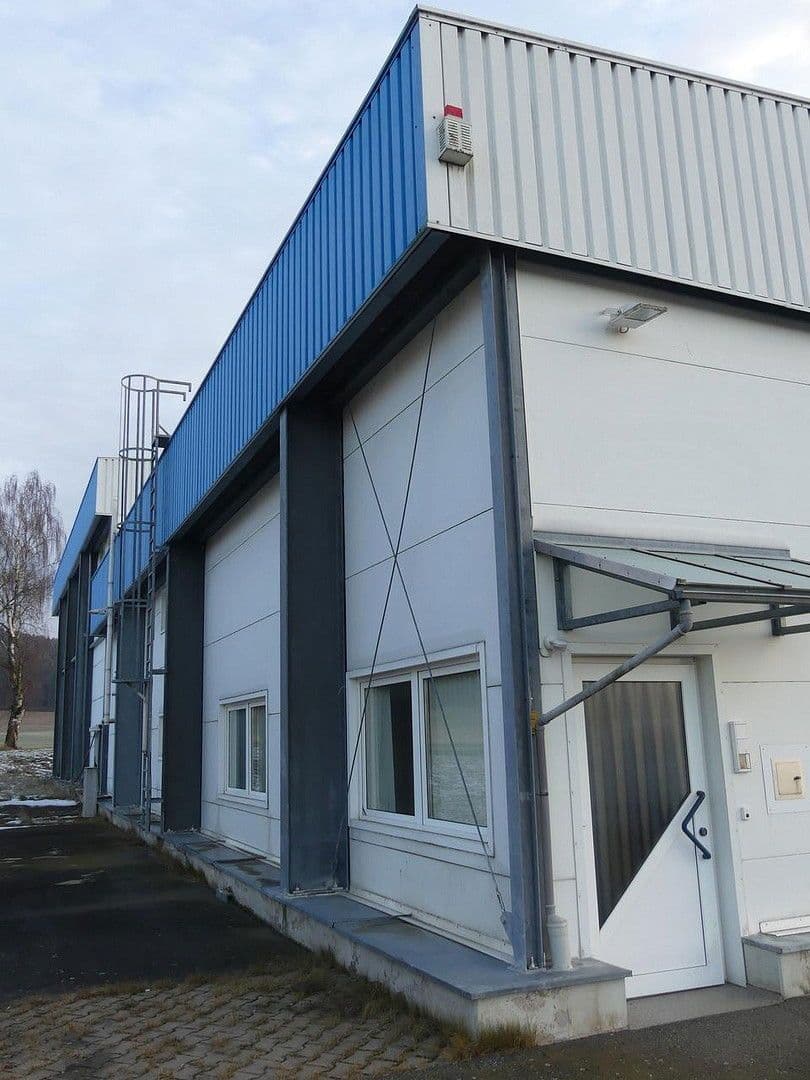 Prodej nebytového prostoru 14.154 m², Am Heidweg 7, Pressath, Bavorsko Prodej nebytového prostoru 14.154 m², Am Heidweg 7, Pressath, Bavorsko