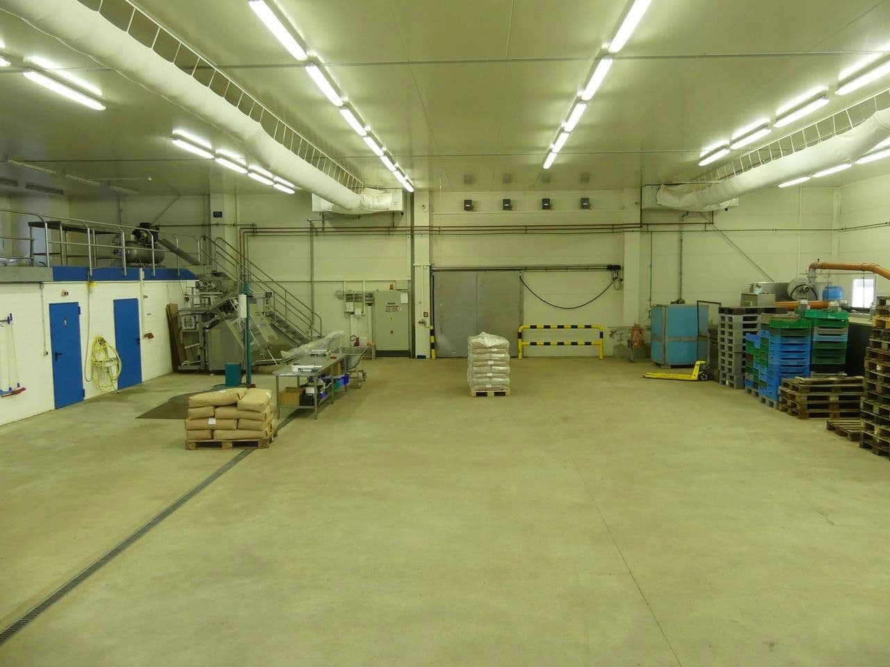 Prodej nebytového prostoru 14.154 m², Am Heidweg 7, Pressath, Bavorsko Prodej nebytového prostoru 14.154 m², Am Heidweg 7, Pressath, Bavorsko