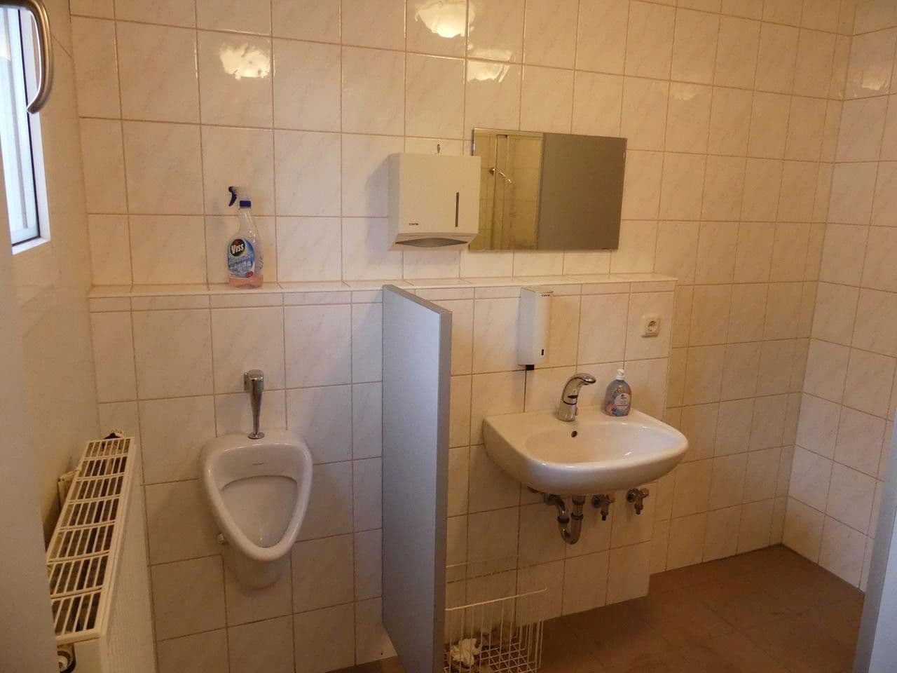 Prodej nebytového prostoru 14.154 m², Am Heidweg 7, Pressath, Bavorsko Prodej nebytového prostoru 14.154 m², Am Heidweg 7, Pressath, Bavorsko