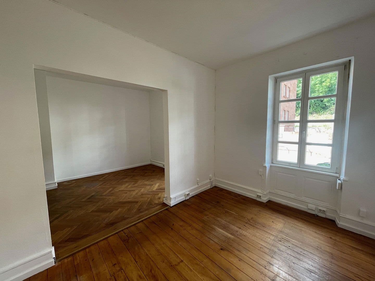 Pronájem bytu 6+1 154 m², Prof.-Nägle-Platz 2, Annweiler am Trifels, Porýní-Falc Pronájem bytu 6+1 154 m², Prof.-Nägle-Platz 2, Annweiler am Trifels, Porýní-Falc