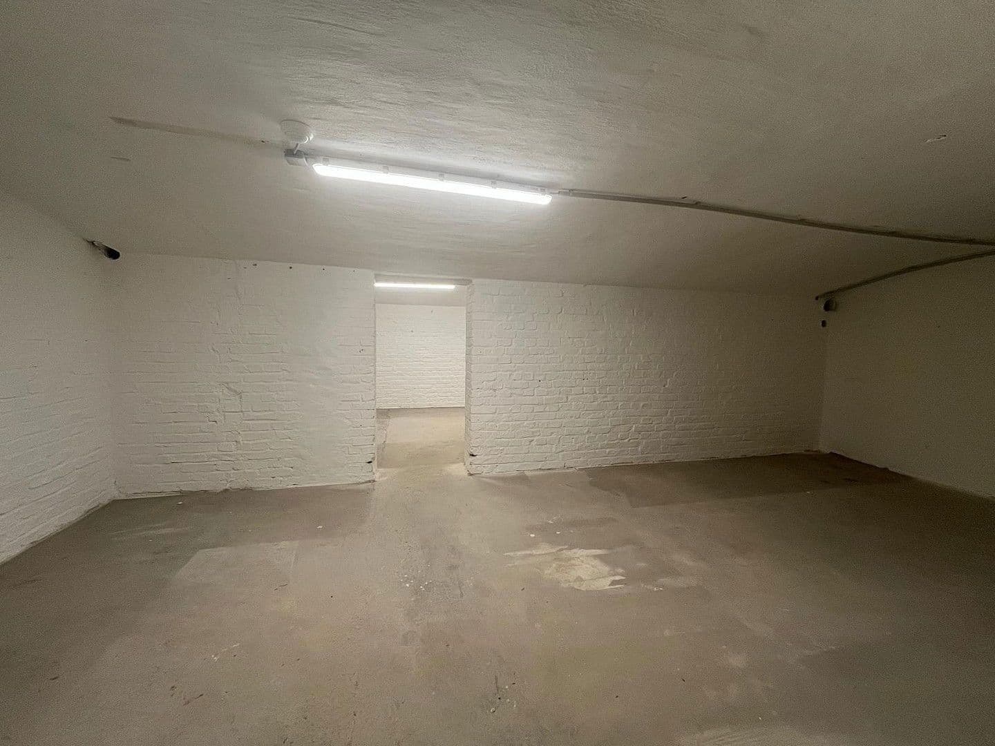 Pronájem nebytového prostoru 70 m², Düsseldorf, Severní Porýní-Vestfálsko Pronájem nebytového prostoru 70 m², Düsseldorf, Severní Porýní-Vestfálsko