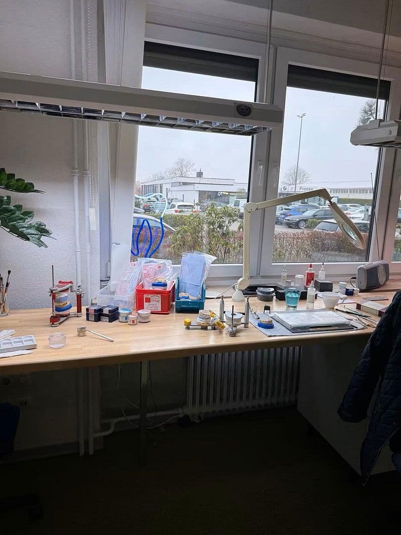 Pronájem kanceláře 230 m², Wilhelmshaven, Dolní Sasko Pronájem kanceláře 230 m², Wilhelmshaven, Dolní Sasko