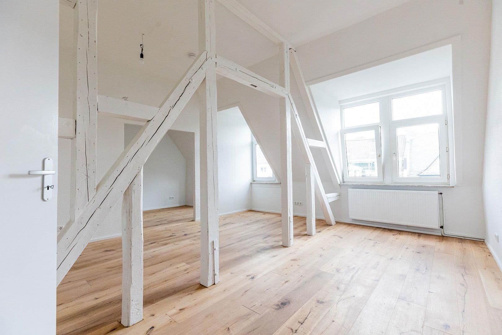 Pronájem bytu 3+kk 105 m², Wiesbaden, Hessen Pronájem bytu 3+kk 105 m², Wiesbaden, Hessen