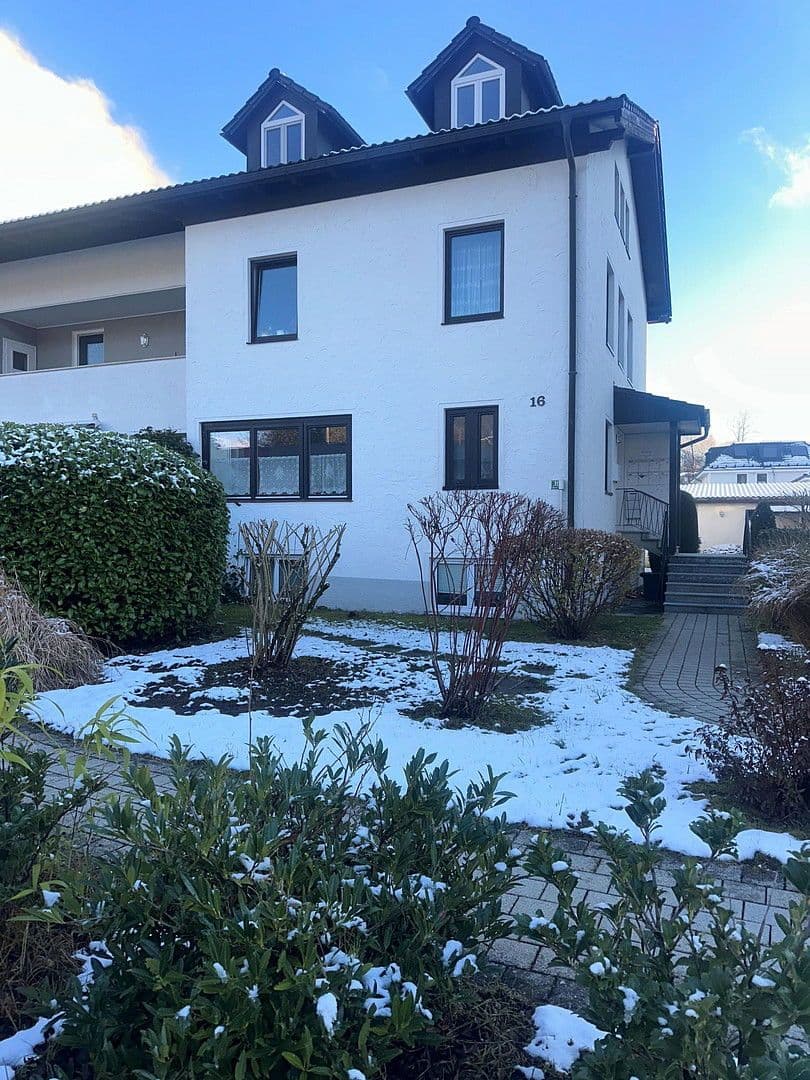 Pronájem bytu 2+kk 44 m², Alpspitzstr. 16, Starnberg, Bavorsko Pronájem bytu 2+kk 44 m², Alpspitzstr. 16, Starnberg, Bavorsko