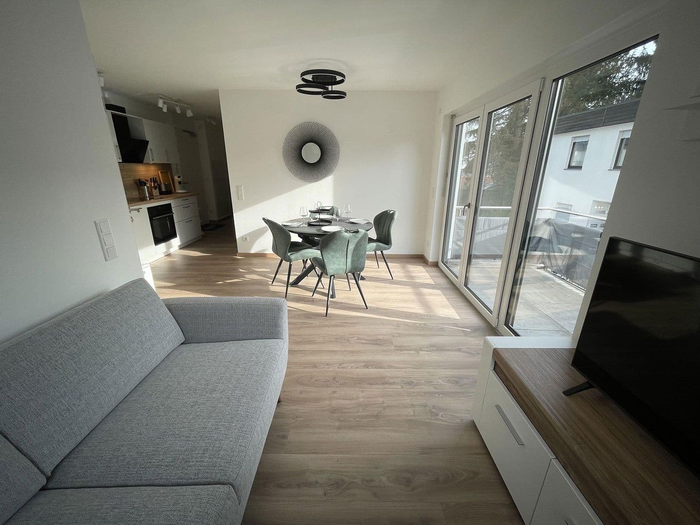 Pronájem bytu 2+1 39 m², Eversbuschstraße, München, Bavorsko Pronájem bytu 2+1 39 m², Eversbuschstraße, München, Bavorsko