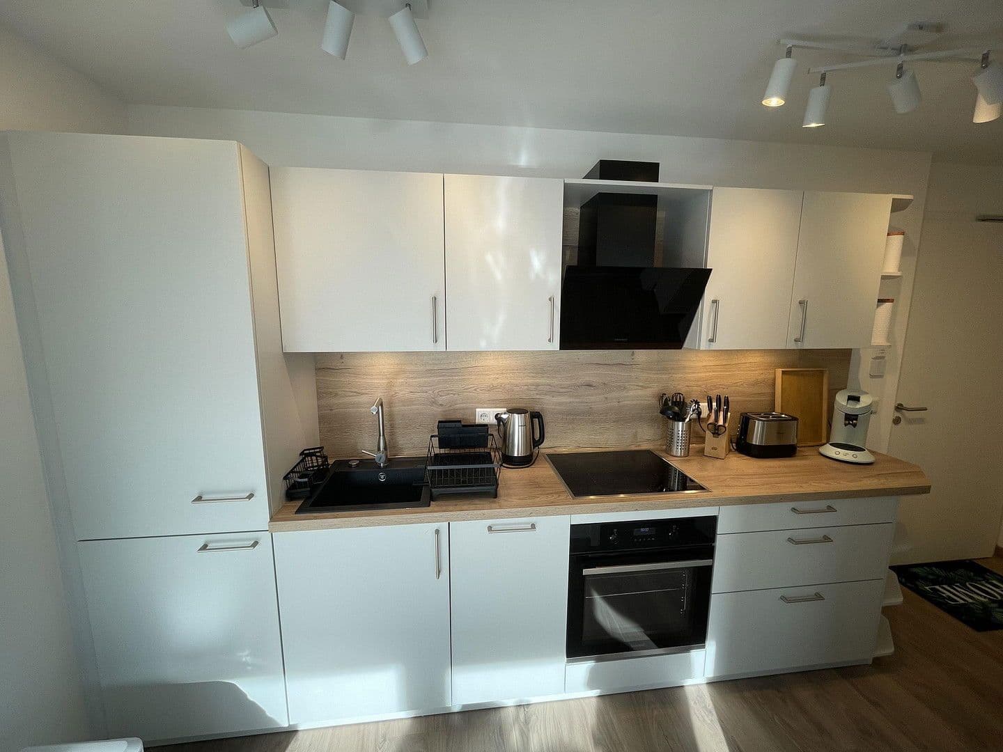 Pronájem bytu 2+1 39 m², Eversbuschstraße, München, Bavorsko Pronájem bytu 2+1 39 m², Eversbuschstraße, München, Bavorsko