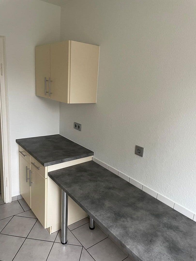 Pronájem bytu 3+1 62 m², Klaus-Groth-Straße 50, Lüneburg, Dolní Sasko Pronájem bytu 3+1 62 m², Klaus-Groth-Straße 50, Lüneburg, Dolní Sasko