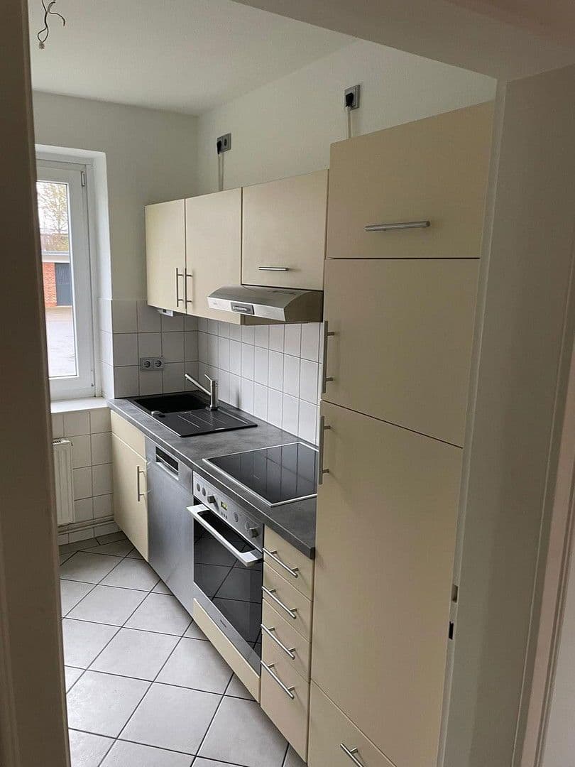 Pronájem bytu 3+1 62 m², Klaus-Groth-Straße 50, Lüneburg, Dolní Sasko Pronájem bytu 3+1 62 m², Klaus-Groth-Straße 50, Lüneburg, Dolní Sasko