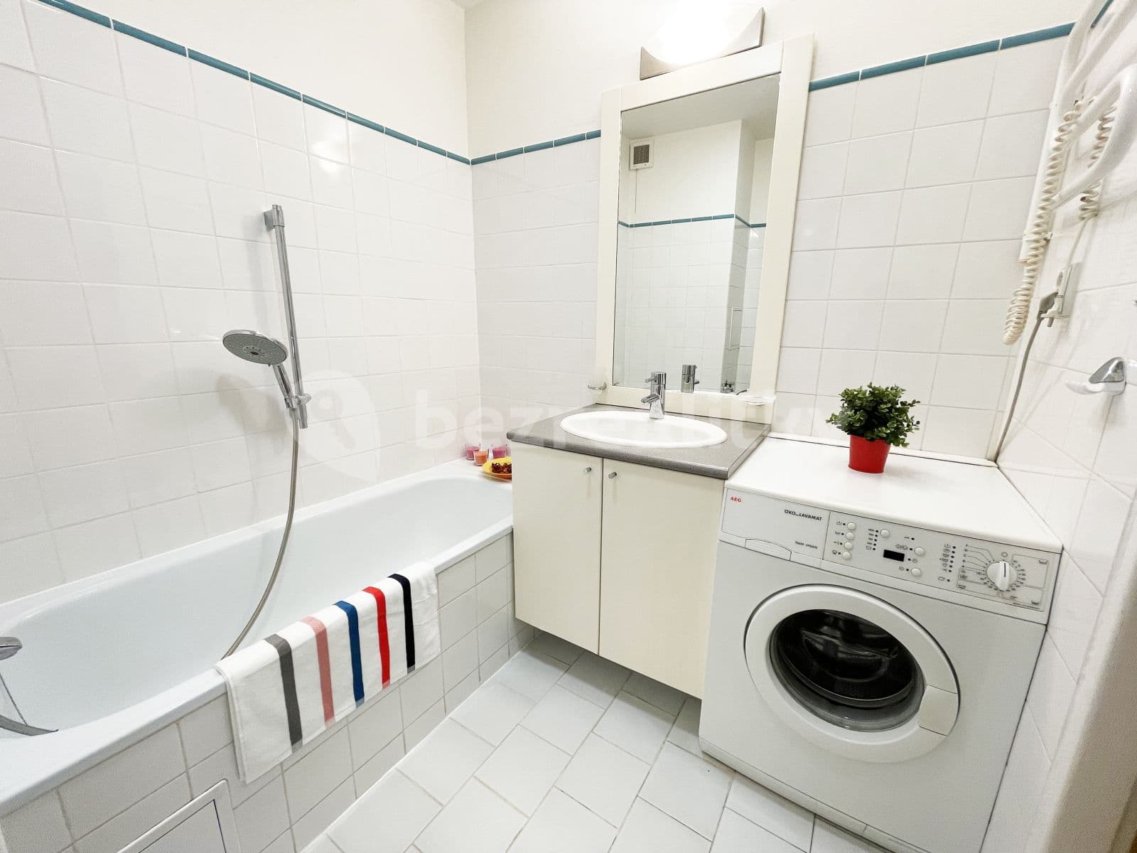 Pronájem bytu 2+kk 50 m², Ke Dvoru, Praha, Praha Pronájem bytu 2+kk 50 m², Ke Dvoru, Praha, Praha