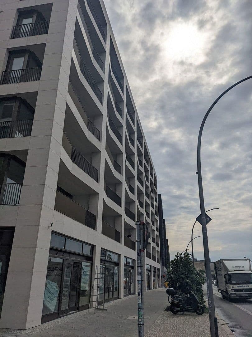 Pronájem bytu 2+1 56 m², Mühlenstraße 20, Berlin, Berlín Pronájem bytu 2+1 56 m², Mühlenstraße 20, Berlin, Berlín