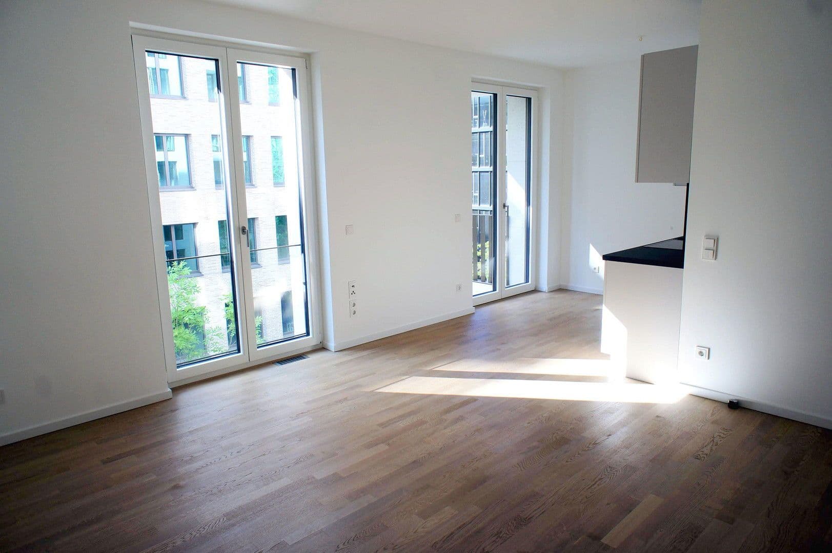 Pronájem bytu 2+1 56 m², Mühlenstraße 20, Berlin, Berlín Pronájem bytu 2+1 56 m², Mühlenstraße 20, Berlin, Berlín