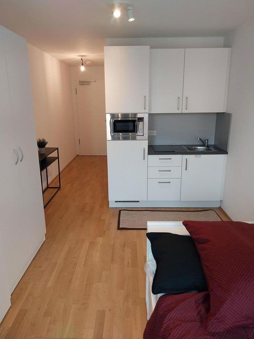 Pronájem bytu 1+1 24 m², Rudower Chaussee 32, Berlin, Berlín Pronájem bytu 1+1 24 m², Rudower Chaussee 32, Berlin, Berlín