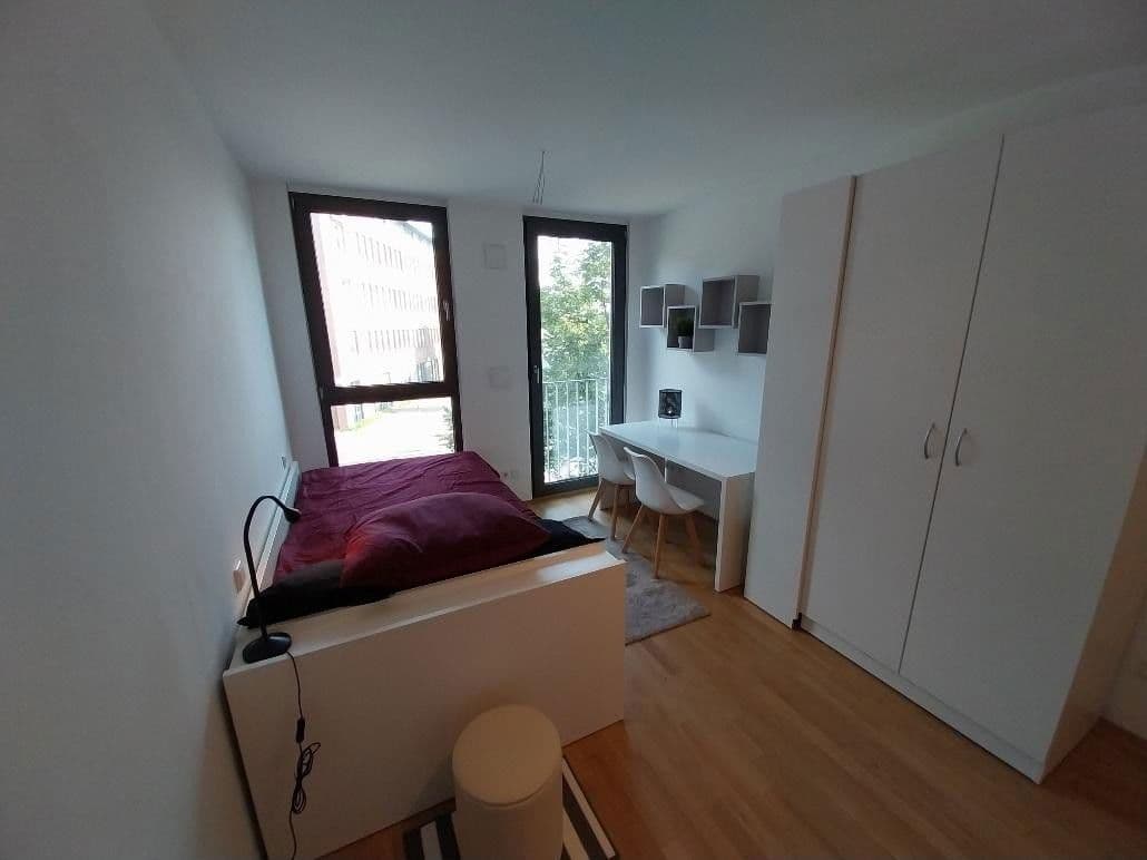 Pronájem bytu 1+1 24 m², Rudower Chaussee 32, Berlin, Berlín Pronájem bytu 1+1 24 m², Rudower Chaussee 32, Berlin, Berlín