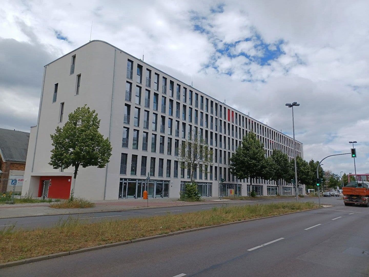 Pronájem bytu 1+1 24 m², Rudower Chaussee 32, Berlin, Berlín Pronájem bytu 1+1 24 m², Rudower Chaussee 32, Berlin, Berlín