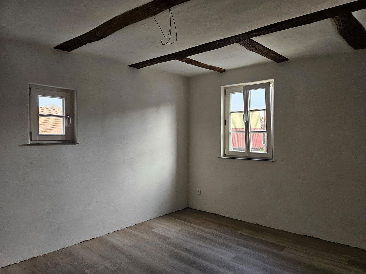 Pronájem bytu 5+1 128 m², Mühlacker, Bádensko-Württembersko Pronájem bytu 5+1 128 m², Mühlacker, Bádensko-Württembersko