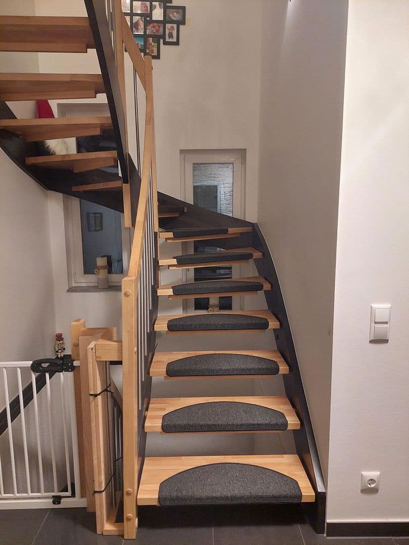 Prodej domu 110 m², pozemek 412 m², Oppenheim, Porýní-Falc Prodej domu 110 m², pozemek 412 m², Oppenheim, Porýní-Falc