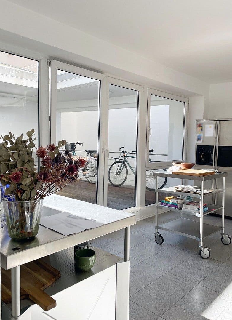 Pronájem bytu 4+1 166 m², Düsseldorf, Severní Porýní-Vestfálsko Pronájem bytu 4+1 166 m², Düsseldorf, Severní Porýní-Vestfálsko