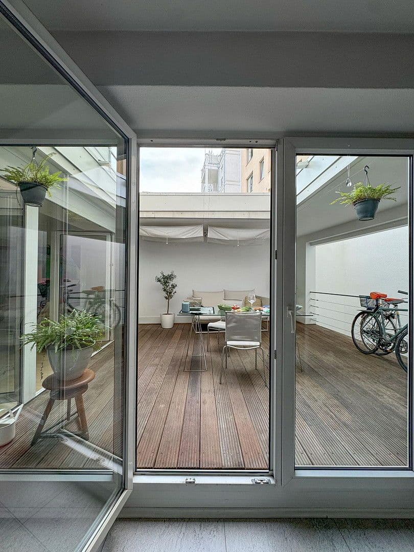 Pronájem bytu 4+1 166 m², Düsseldorf, Severní Porýní-Vestfálsko Pronájem bytu 4+1 166 m², Düsseldorf, Severní Porýní-Vestfálsko