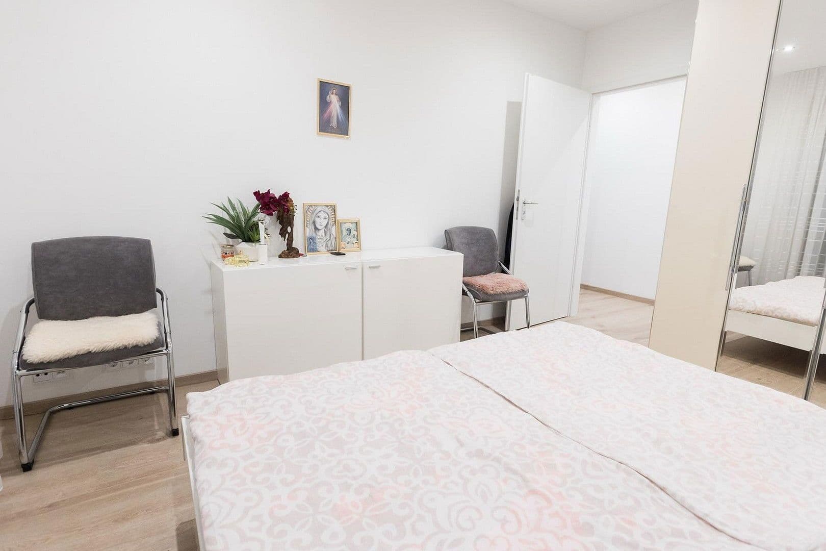 Prodej bytu 3+1 95 m², Thiedeweg 28, Hamburg, Hamburg Prodej bytu 3+1 95 m², Thiedeweg 28, Hamburg, Hamburg