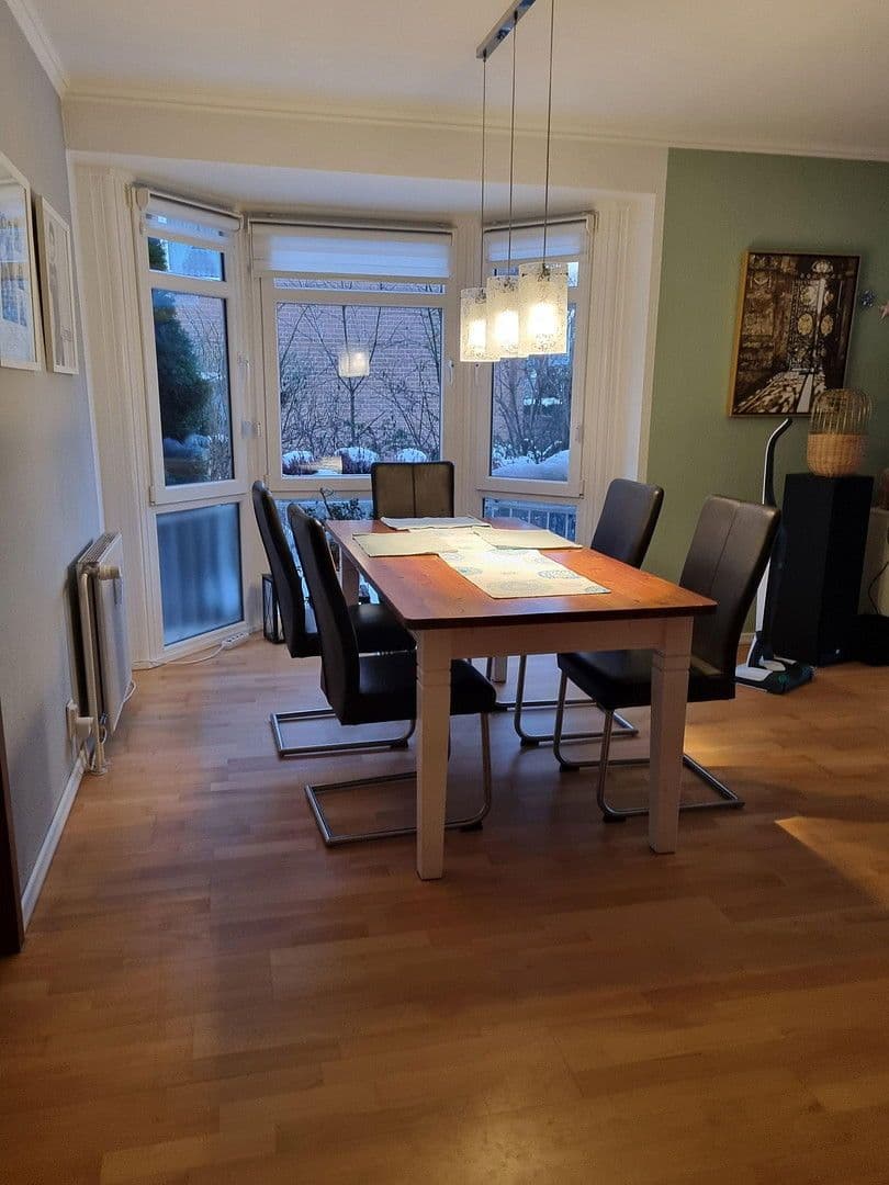 Prodej bytu 3+1 97 m², Oststeinbek, Šlesvicko-Holštýnsko Prodej bytu 3+1 97 m², Oststeinbek, Šlesvicko-Holštýnsko