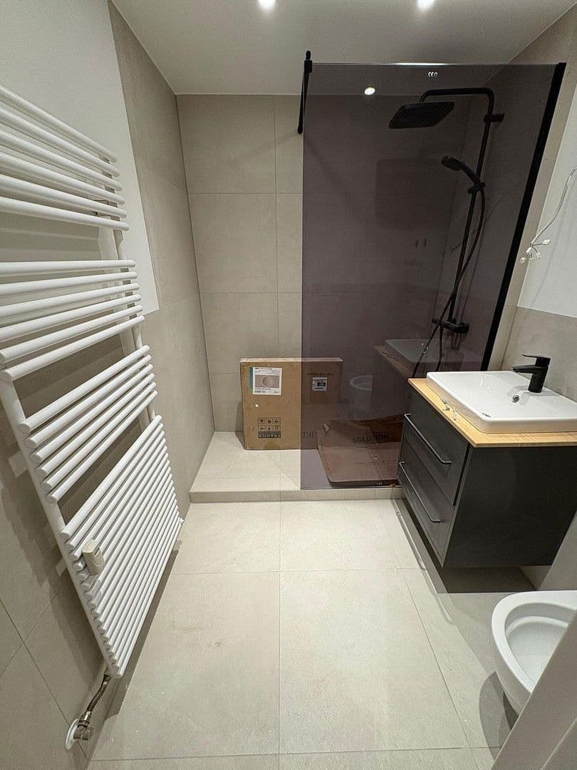 Pronájem bytu 1+1 32 m², Eintrachtstraße 10, München, Bavorsko Pronájem bytu 1+1 32 m², Eintrachtstraße 10, München, Bavorsko