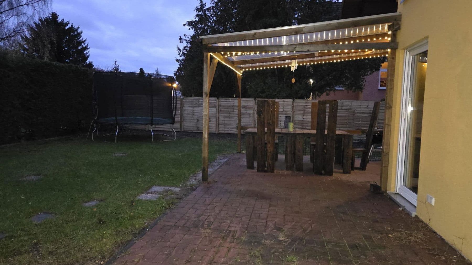 Pronájem bytu 3+1 91 m², Berlin, Berlín Pronájem bytu 3+1 91 m², Berlin, Berlín