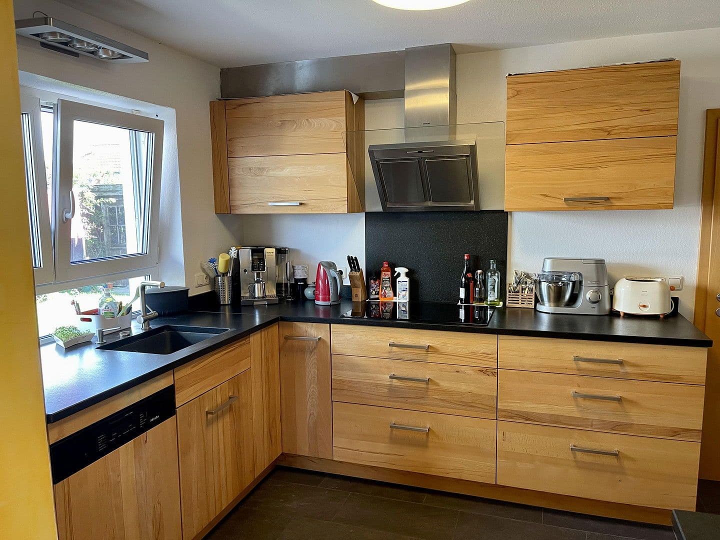 Prodej domu 138 m², pozemek 601 m², Röhrmoos, Bavorsko Prodej domu 138 m², pozemek 601 m², Röhrmoos, Bavorsko