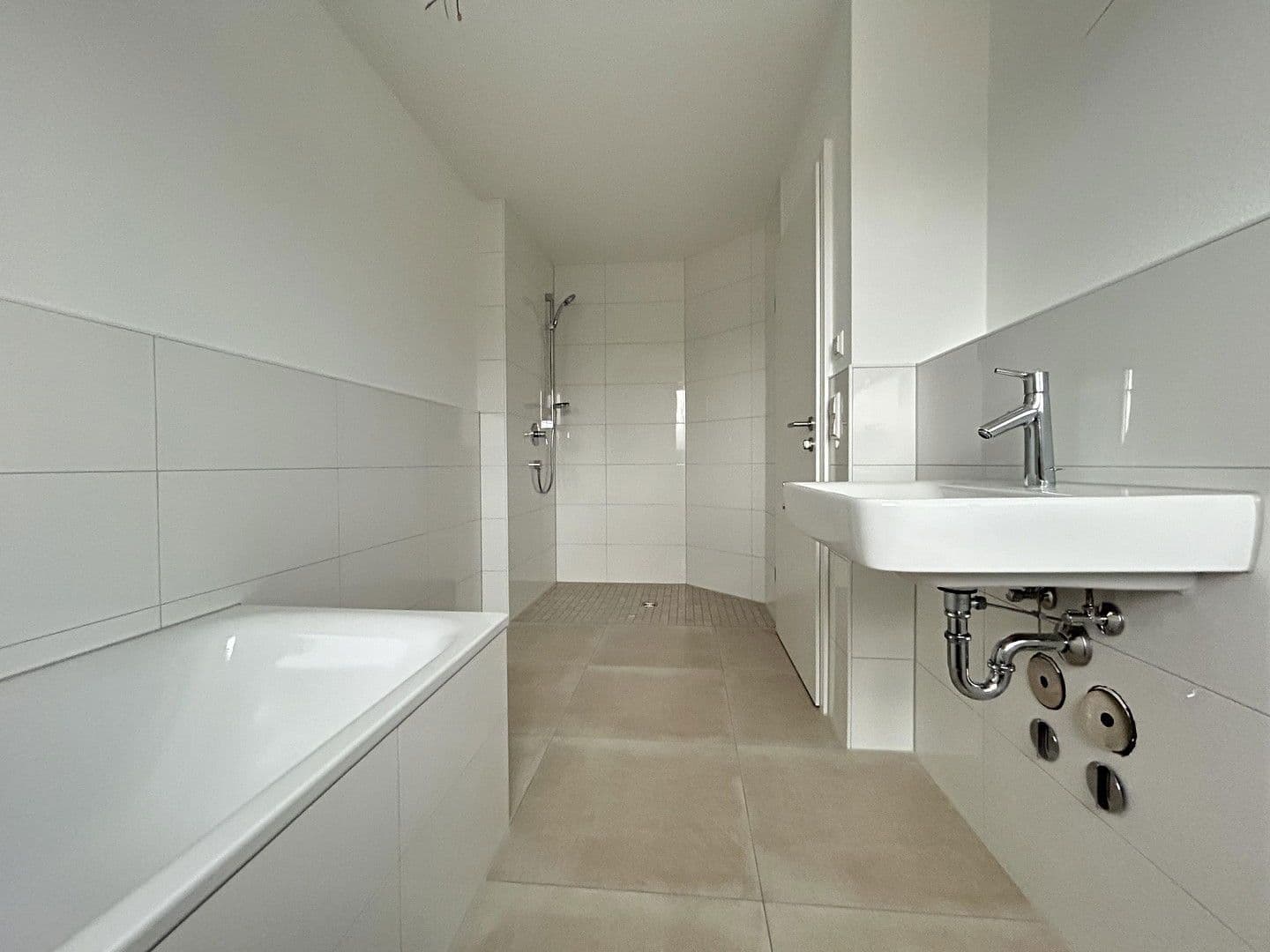 Pronájem bytu 3+1 98 m², Fabrikstraße, Kraichtal, Bádensko-Württembersko Pronájem bytu 3+1 98 m², Fabrikstraße, Kraichtal, Bádensko-Württembersko