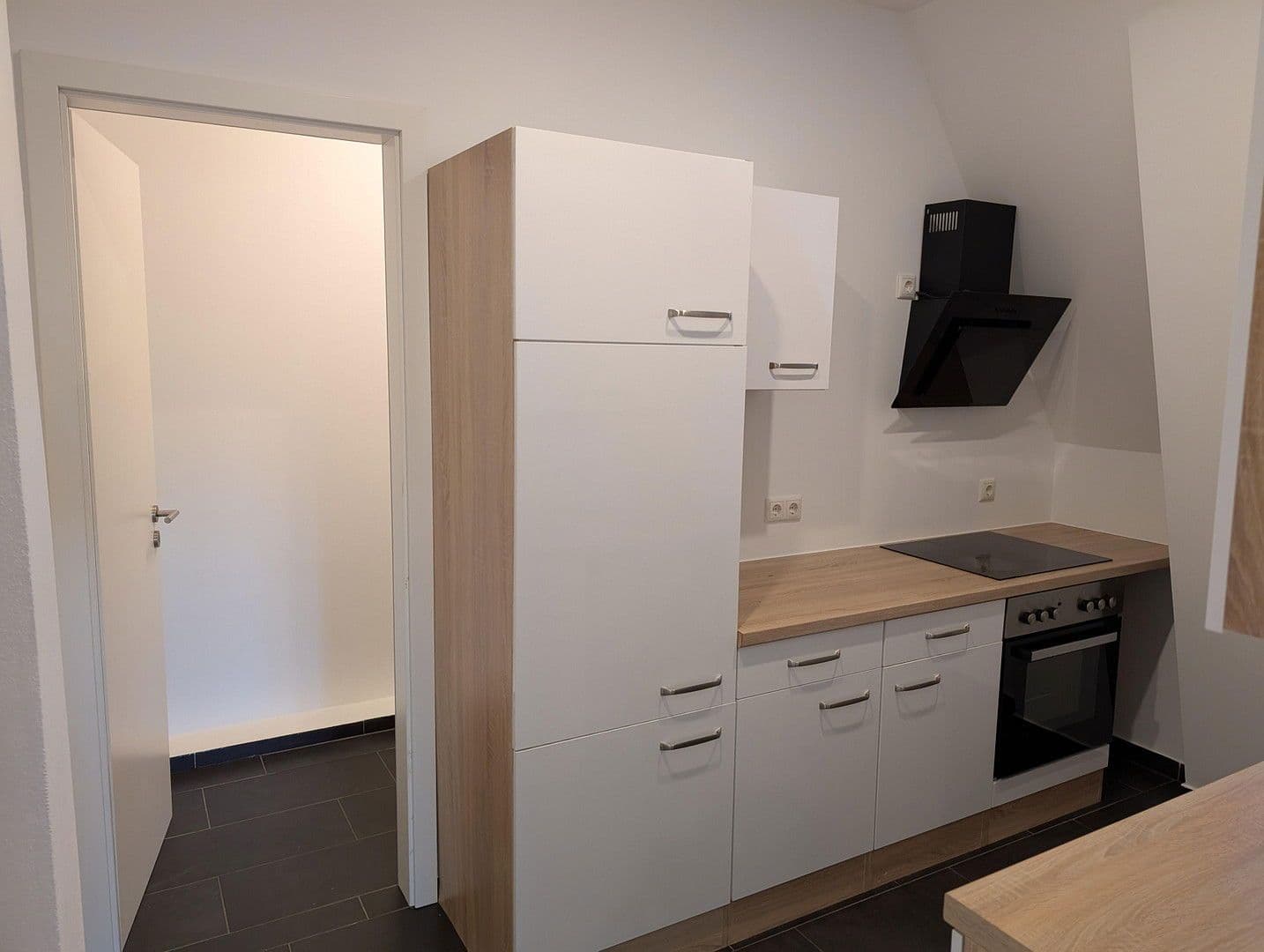 Pronájem bytu 2+1 82 m², Haidenburger Straße 23, Aidenbach, Bavorsko Pronájem bytu 2+1 82 m², Haidenburger Straße 23, Aidenbach, Bavorsko