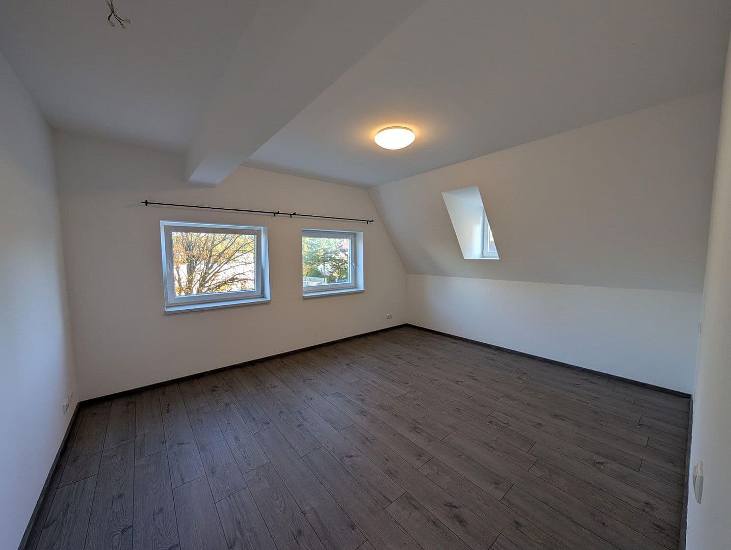 Pronájem bytu 2+1 82 m², Haidenburger Straße 23, Aidenbach, Bavorsko Pronájem bytu 2+1 82 m², Haidenburger Straße 23, Aidenbach, Bavorsko