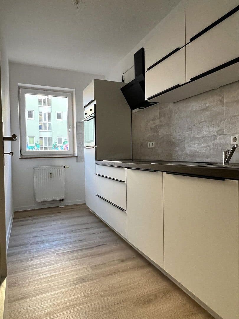 Pronájem bytu 2+1 54 m², Peter-Schmohl-Straße 3a, Freiberg, Sasko Pronájem bytu 2+1 54 m², Peter-Schmohl-Straße 3a, Freiberg, Sasko