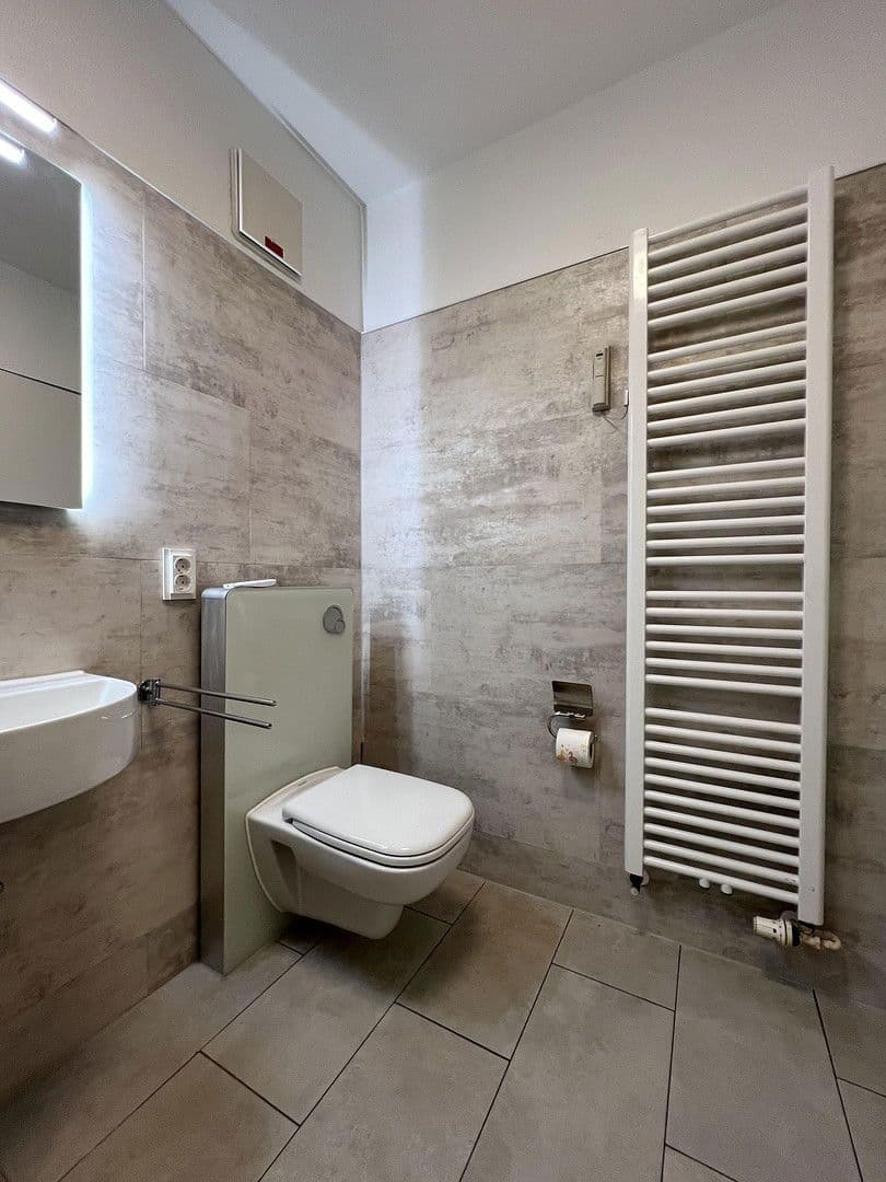 Pronájem bytu 2+1 54 m², Peter-Schmohl-Straße 3a, Freiberg, Sasko Pronájem bytu 2+1 54 m², Peter-Schmohl-Straße 3a, Freiberg, Sasko