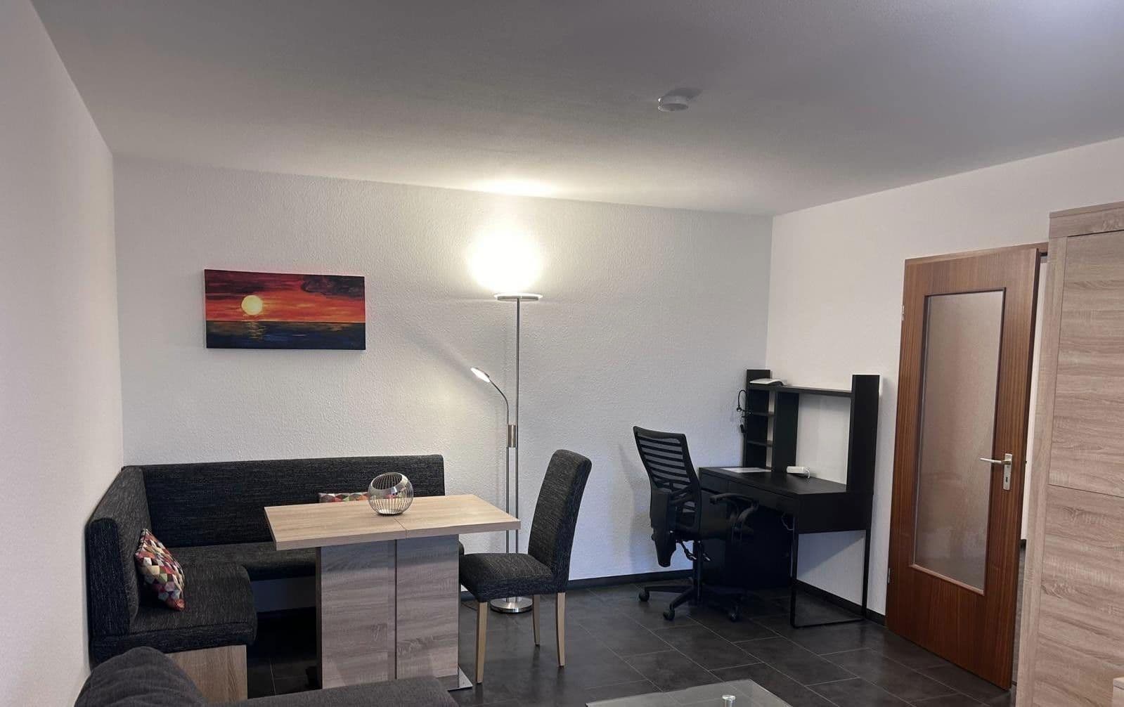 Pronájem bytu 2+1 59 m², Stuttgart, Bádensko-Württembersko Pronájem bytu 2+1 59 m², Stuttgart, Bádensko-Württembersko