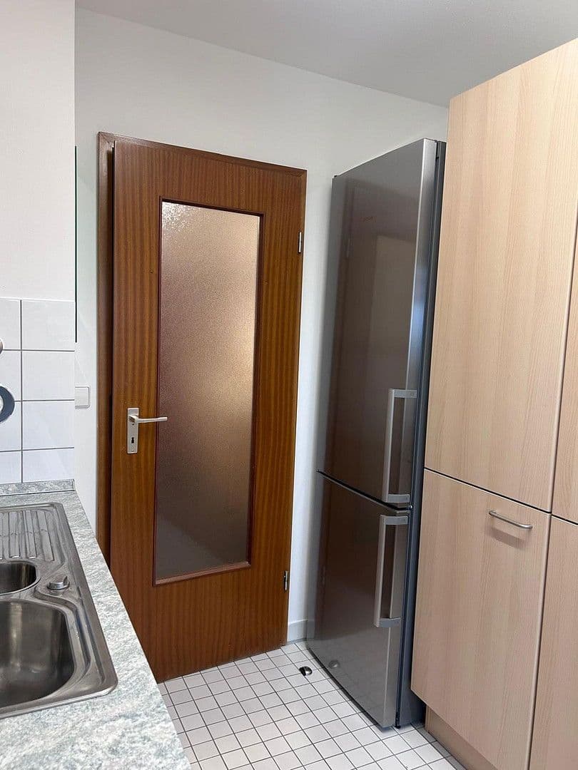 Pronájem bytu 2+1 59 m², Stuttgart, Bádensko-Württembersko Pronájem bytu 2+1 59 m², Stuttgart, Bádensko-Württembersko