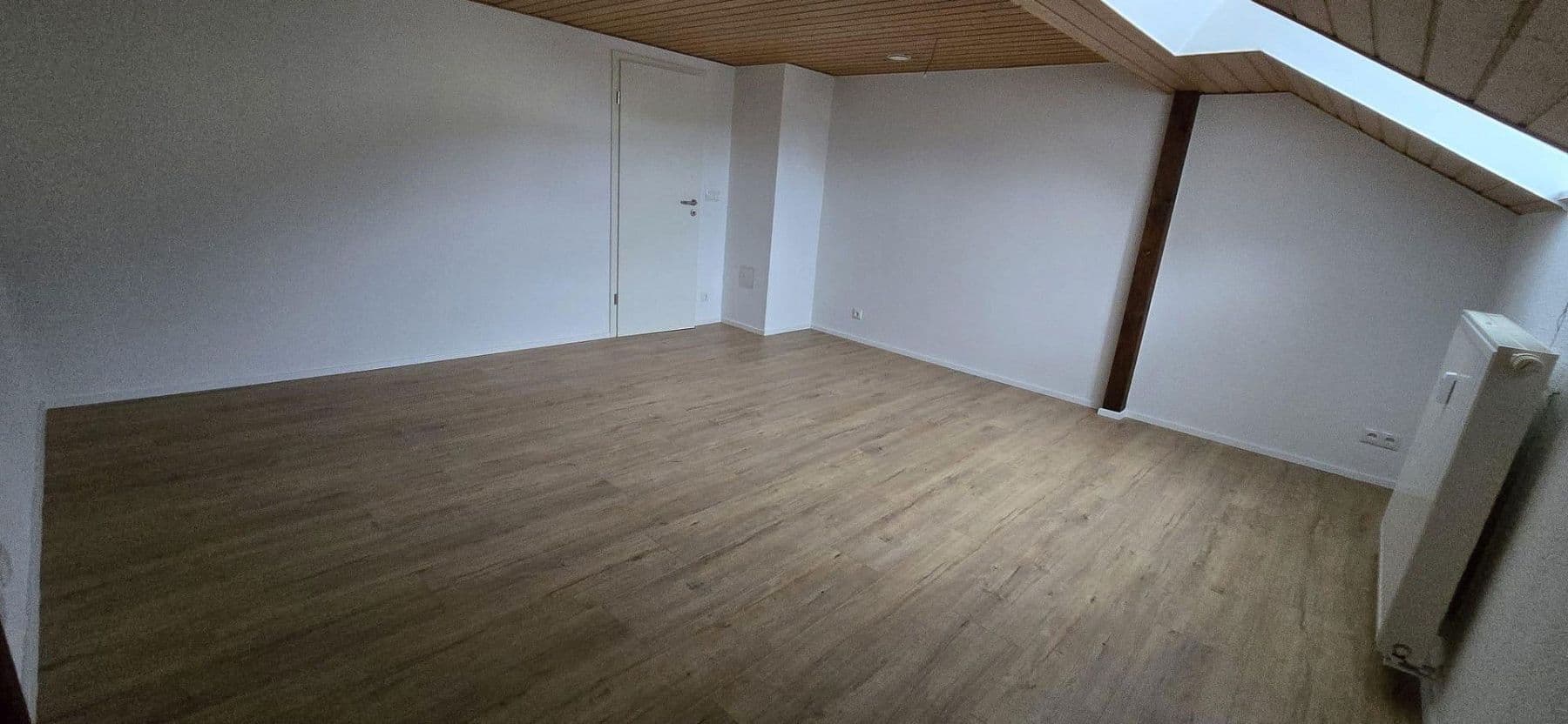 Pronájem bytu 3+1 108 m², Markt 5, Treuen, Sasko Pronájem bytu 3+1 108 m², Markt 5, Treuen, Sasko