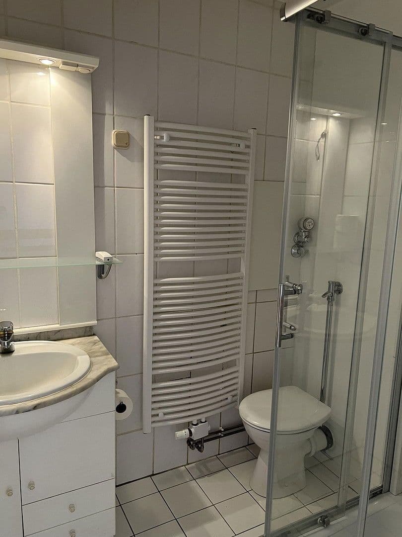 Pronájem bytu 1+1 50 m², Felsingstraße, Darmstadt, Hessen Pronájem bytu 1+1 50 m², Felsingstraße, Darmstadt, Hessen