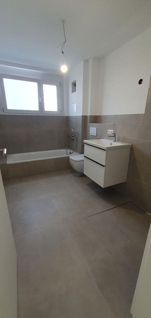 Pronájem bytu 4+1 91 m², Grafenau, Bádensko-Württembersko Pronájem bytu 4+1 91 m², Grafenau, Bádensko-Württembersko