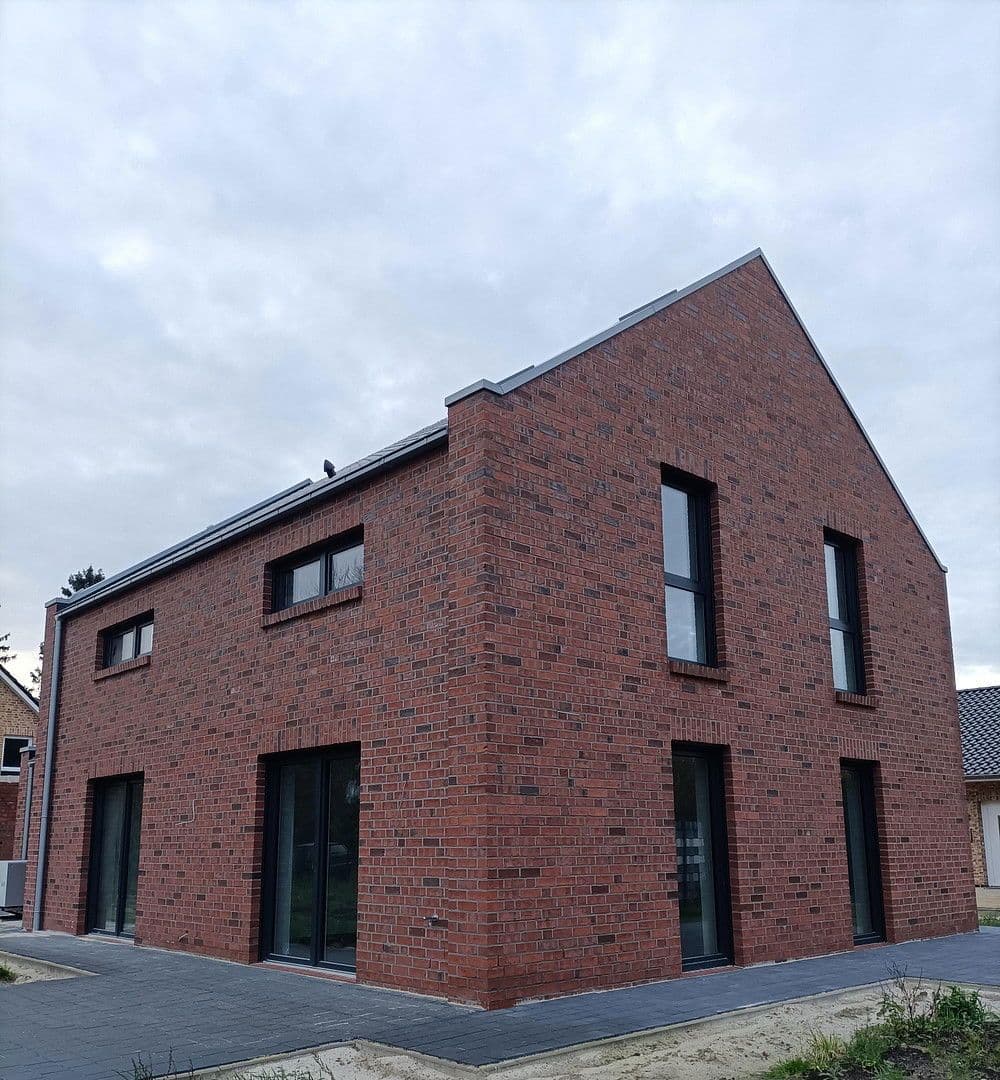 Pronájem domu 159 m², pozemek 870 m², Barßel, Dolní Sasko Pronájem domu 159 m², pozemek 870 m², Barßel, Dolní Sasko