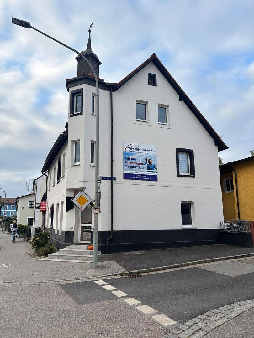 Pronájem bytu 3+1 103 m², Prechtlstr. 1, Kümmersbruck, Bavorsko Pronájem bytu 3+1 103 m², Prechtlstr. 1, Kümmersbruck, Bavorsko
