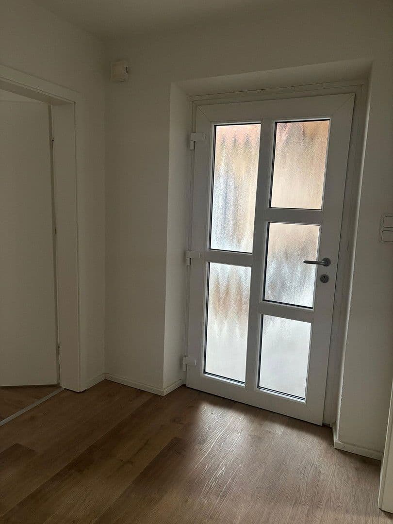 Pronájem bytu 3+1 103 m², Prechtlstr. 1, Kümmersbruck, Bavorsko Pronájem bytu 3+1 103 m², Prechtlstr. 1, Kümmersbruck, Bavorsko