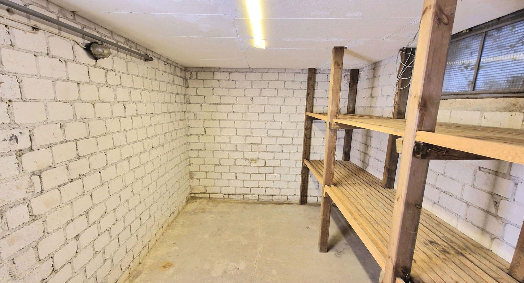 Prodej domu 180 m², pozemek 695 m², Mainz, Porýní-Falc Prodej domu 180 m², pozemek 695 m², Mainz, Porýní-Falc