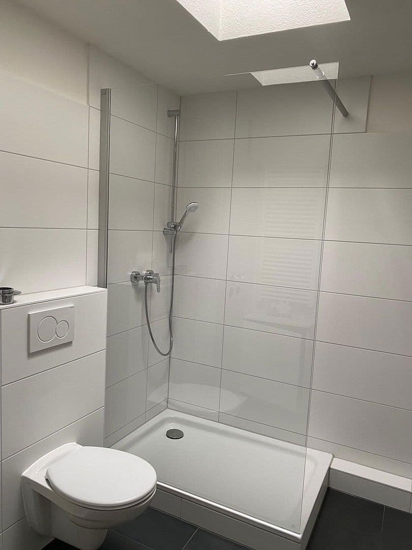 Pronájem bytu 4+1 127 m², Volksdorfer Weg 54a, Hamburg, Hamburg Pronájem bytu 4+1 127 m², Volksdorfer Weg 54a, Hamburg, Hamburg