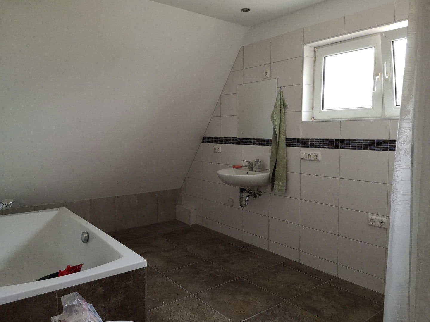 Pronájem bytu 5+1 125 m², Steinrader Damm 89, Lübeck, Šlesvicko-Holštýnsko Pronájem bytu 5+1 125 m², Steinrader Damm 89, Lübeck, Šlesvicko-Holštýnsko