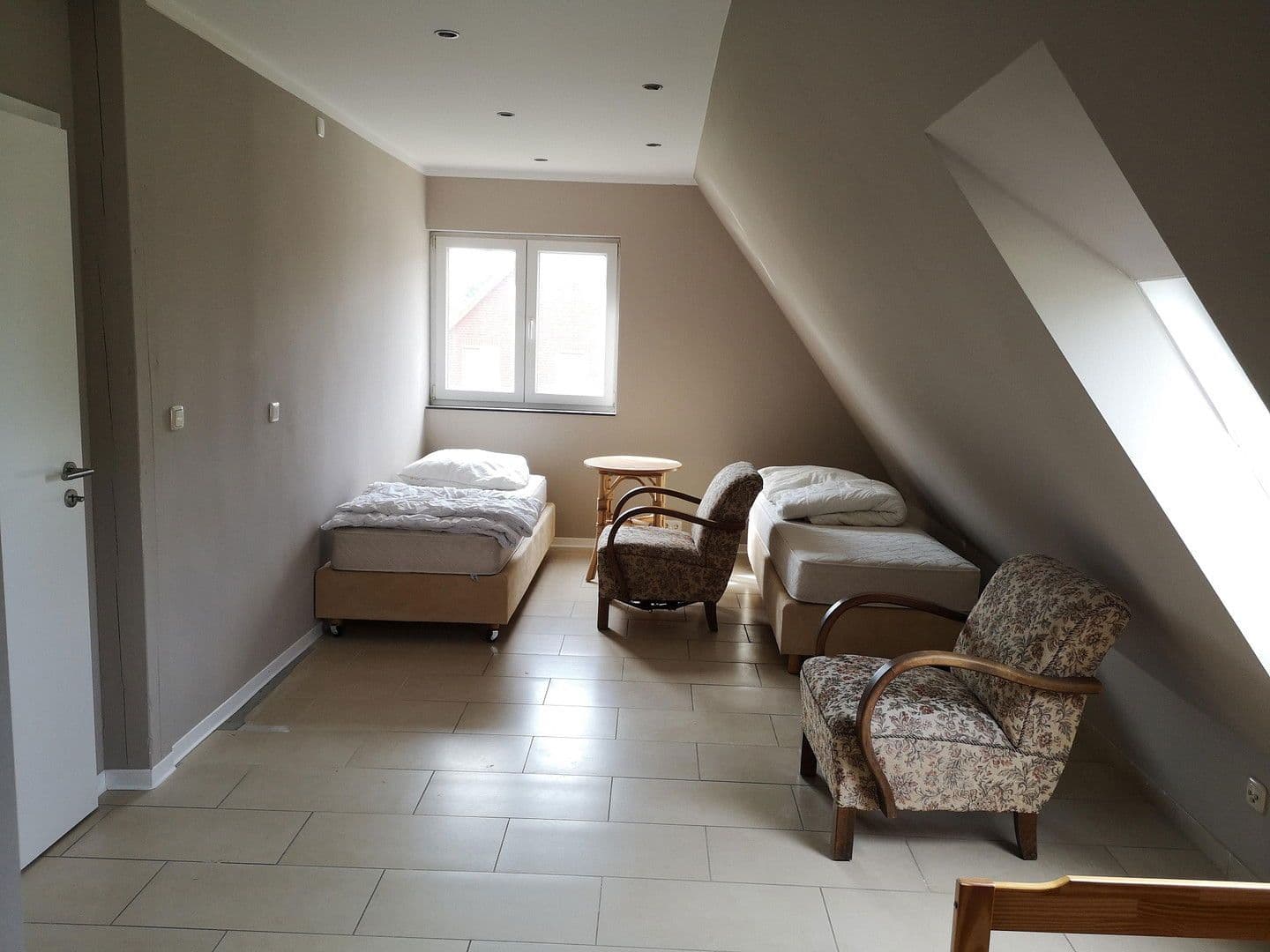 Pronájem bytu 5+1 125 m², Steinrader Damm 89, Lübeck, Šlesvicko-Holštýnsko Pronájem bytu 5+1 125 m², Steinrader Damm 89, Lübeck, Šlesvicko-Holštýnsko