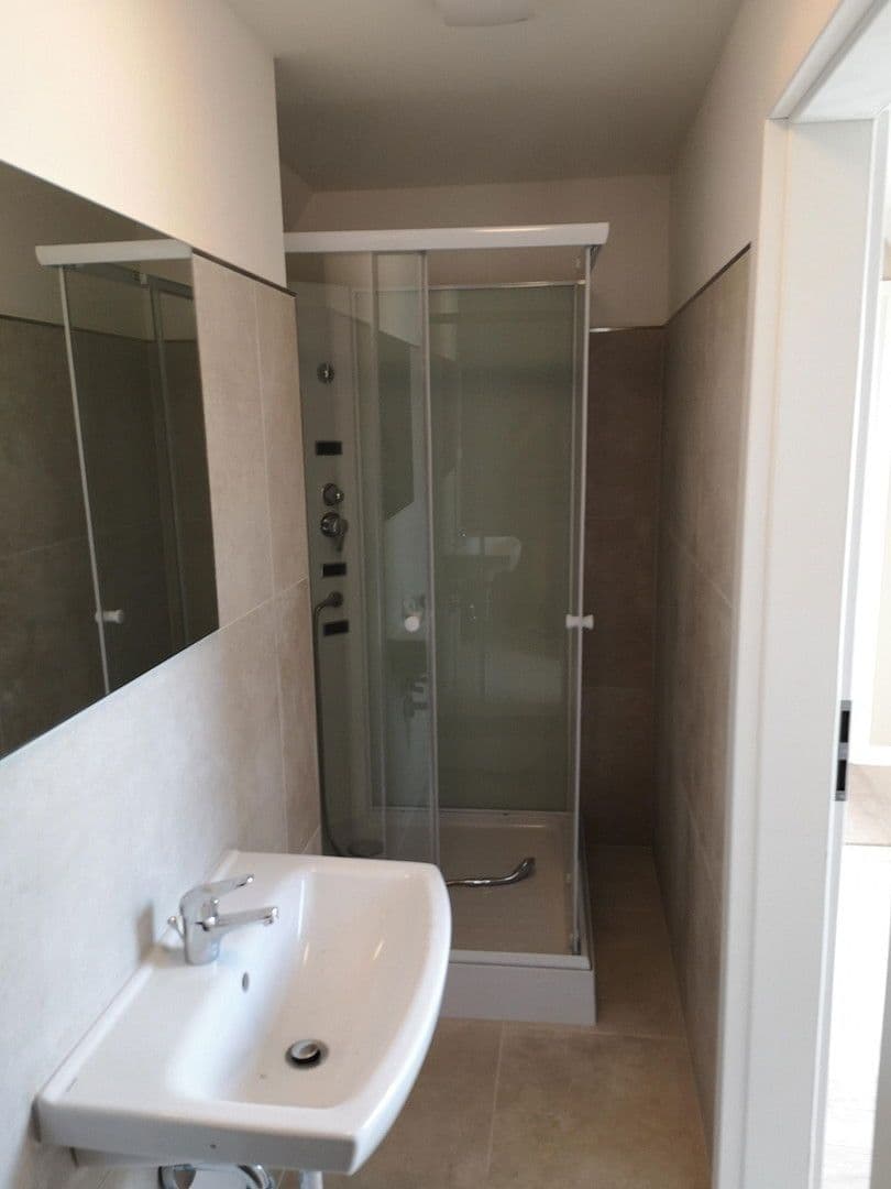 Pronájem bytu 5+1 125 m², Steinrader Damm 89, Lübeck, Šlesvicko-Holštýnsko Pronájem bytu 5+1 125 m², Steinrader Damm 89, Lübeck, Šlesvicko-Holštýnsko