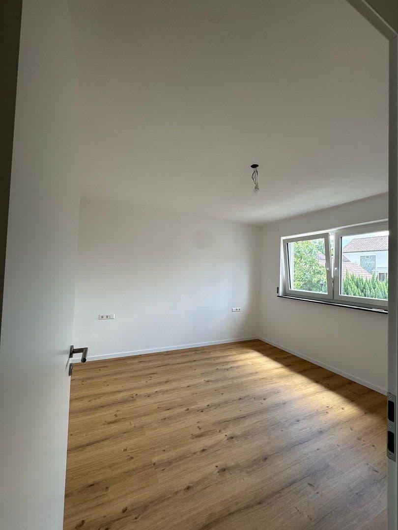 Pronájem domu 156 m², pozemek 300 m², Attenweiler, Bádensko-Württembersko Pronájem domu 156 m², pozemek 300 m², Attenweiler, Bádensko-Württembersko
